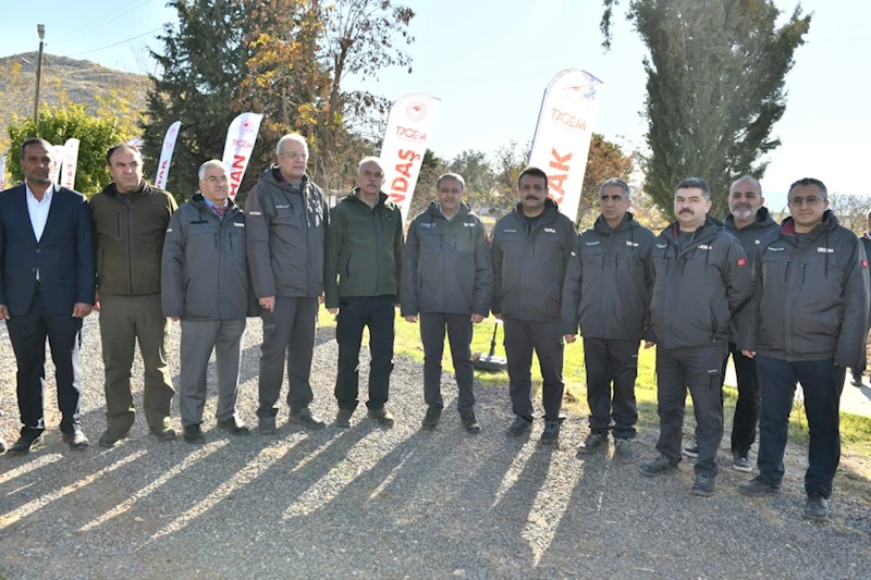 Vali Şıldak, GAPTAEM Tek Tek Dağları işletmesini ziyaret etti