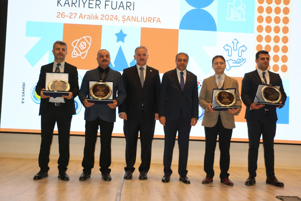 Güneydoğu Kariyer Fuarı’nda DEPSAŞ Enerji’ye Anlamlı Plaket