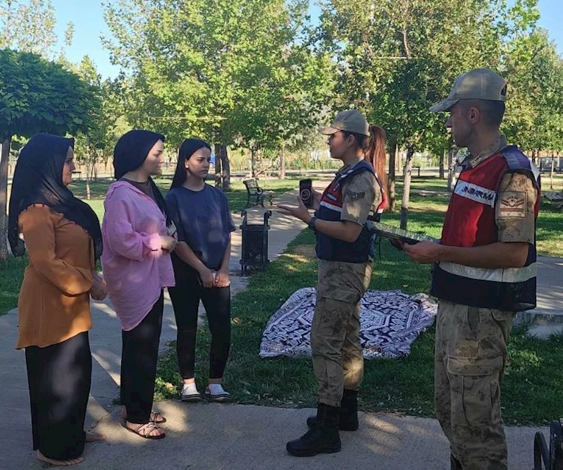 Siverekli kadınlara KADES uygulaması anlatıldı