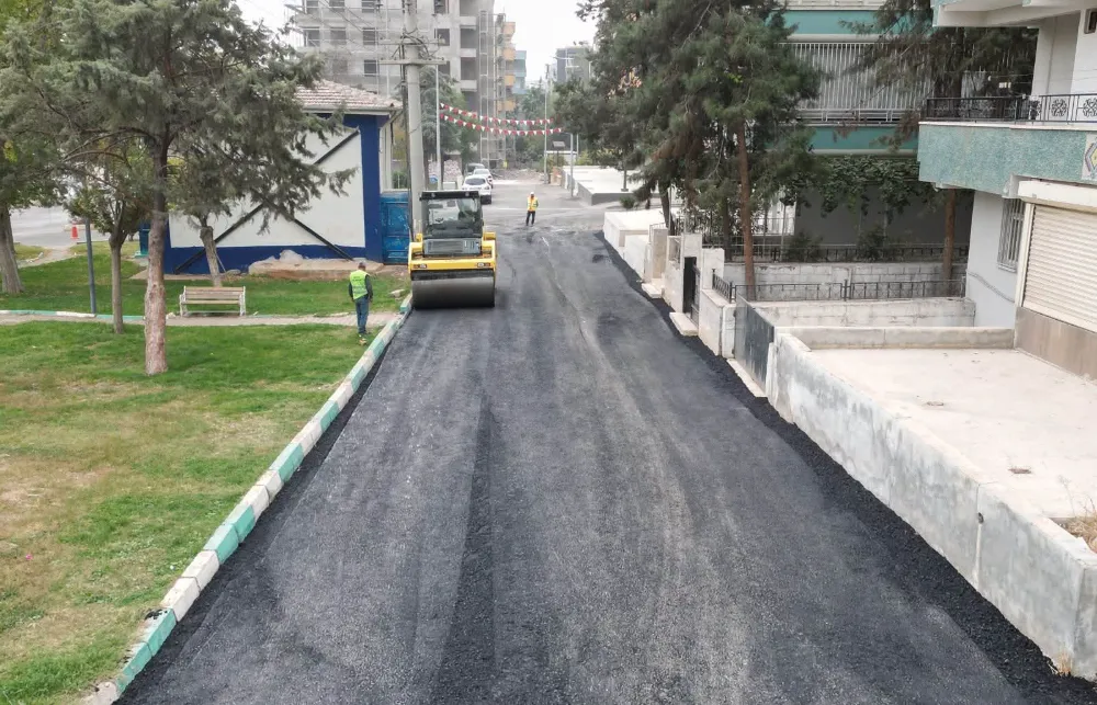 HALİLİYE’DE ULAŞIM KALİTESİNİ ARTIRAN ASFALT HAMLESİ