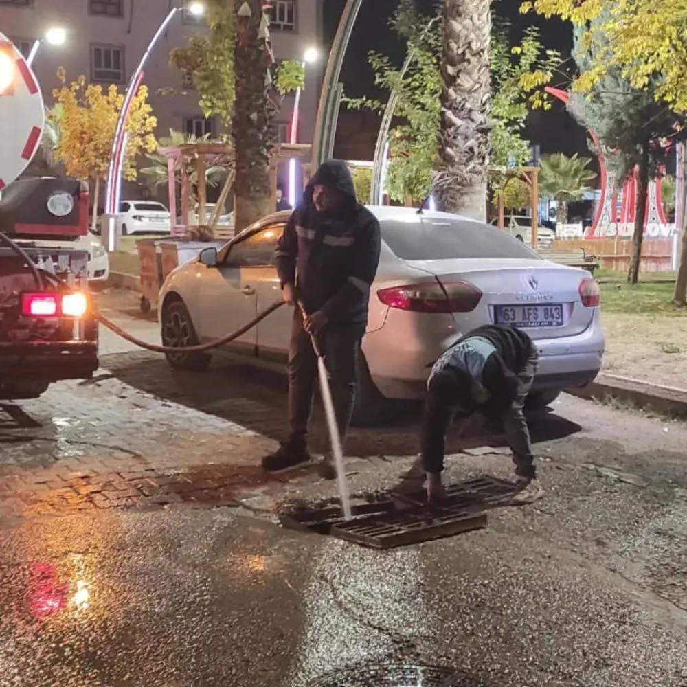 Bozova Belediyesi’nden Kış Öncesi Yoğun Temizlik ve Bakım Mesaisi