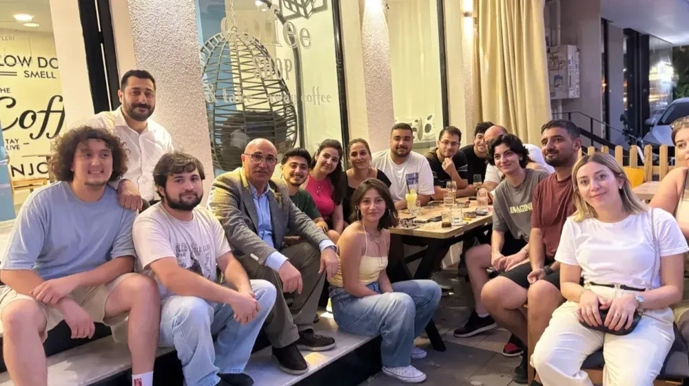 CHP’li Mahmut Tanal, Gençlerin En Çok Beğendiği Vekiller Arasında